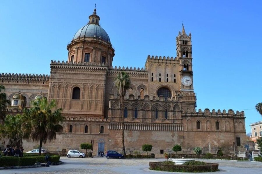 Palermo : Historic Markets & monuments Walking Tour - Starting near Teatro Massimo on Via Ruggiero Settimo