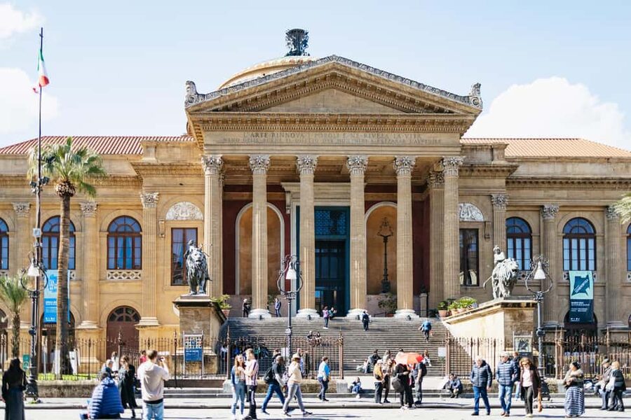Palermo: Street Food and History Walking Tour - Palermo Cathedral and its practical dress code