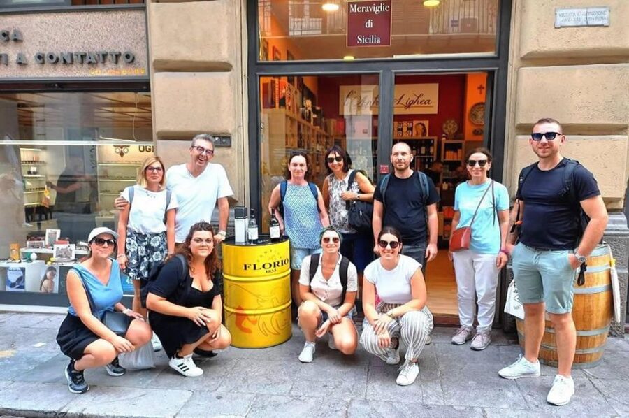 Palermo: Walking Tour of Historic Markets and Monuments - Capo Market and the taste of everyday Palermo