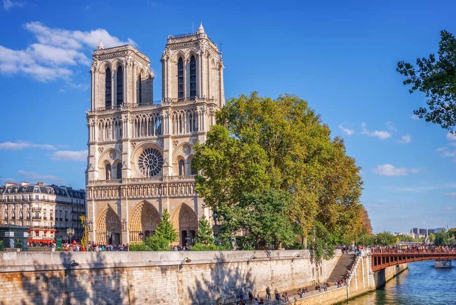 Paris: Early Access Notre Dame Cathedral Walking Tour - The optional Sainte-Chapelle upgrade