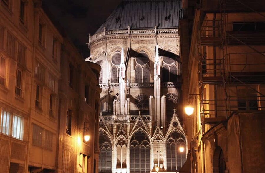 Paris: Ghosts, Legends & Mysteries Evening Walking Tour - Key points to know before booking