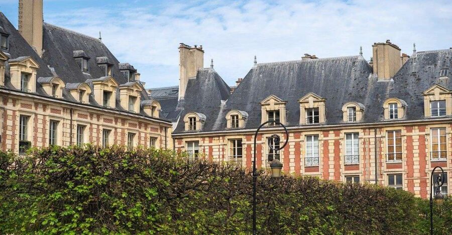 Paris: Le Marais Highlights Guided Small Group Walking Tour - Key points to know before you book