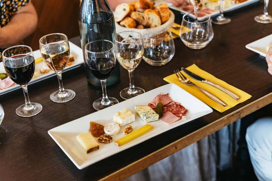 Paris: Montmartre Cheese, Wine & Pastry Guided Walking Tour - Starting near Blanche and Le Moulin Rouge