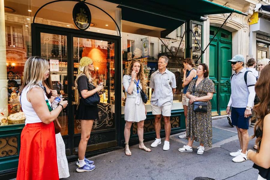 Paris: Montmartre Cheese, Wine & Pastry Guided Walking Tour - Windmills, vineyards, and Sacré Coeur