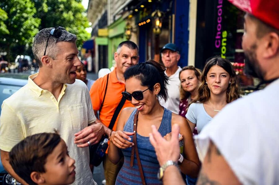 Paris: Montmartre Food Tasting Walking Tour with Secret Dish - The bakery stop and the role of bread