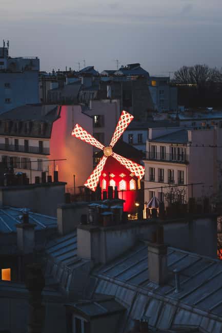 Paris: Montmartre Guided Walking Tour - Is $17 good value?