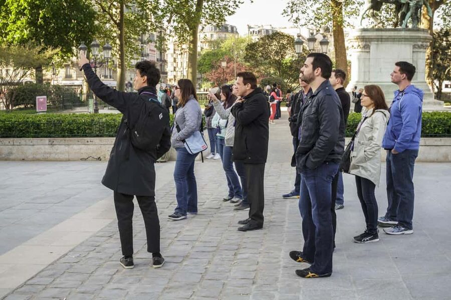 Paris: Notre Dame and Île de la Cité Walking Tour - Why Île de la Cité is the right place to begin