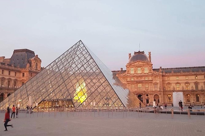 Paris Top Sights Half Day Walking Tour with a Fun Guide - The Moulin Rouge and the Latin Quarter
