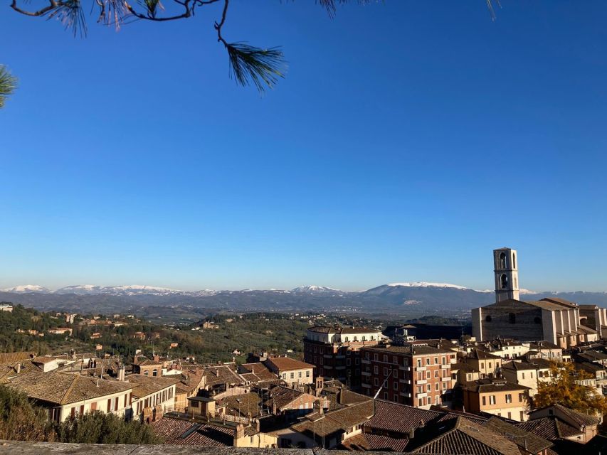 Perugia: Old Town Walking Tour, Piazza IV Novembre - Starting at St. Lawrence Cathedral’s cloister