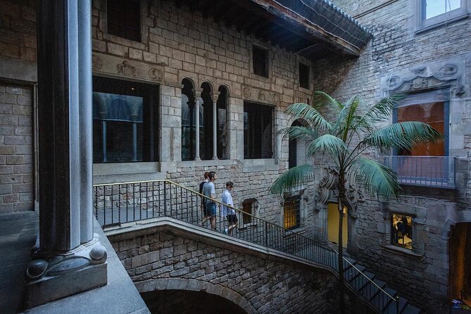 Picasso Small Group Walking Tour with Museum Skip the Line Ticket - Key points to know before booking