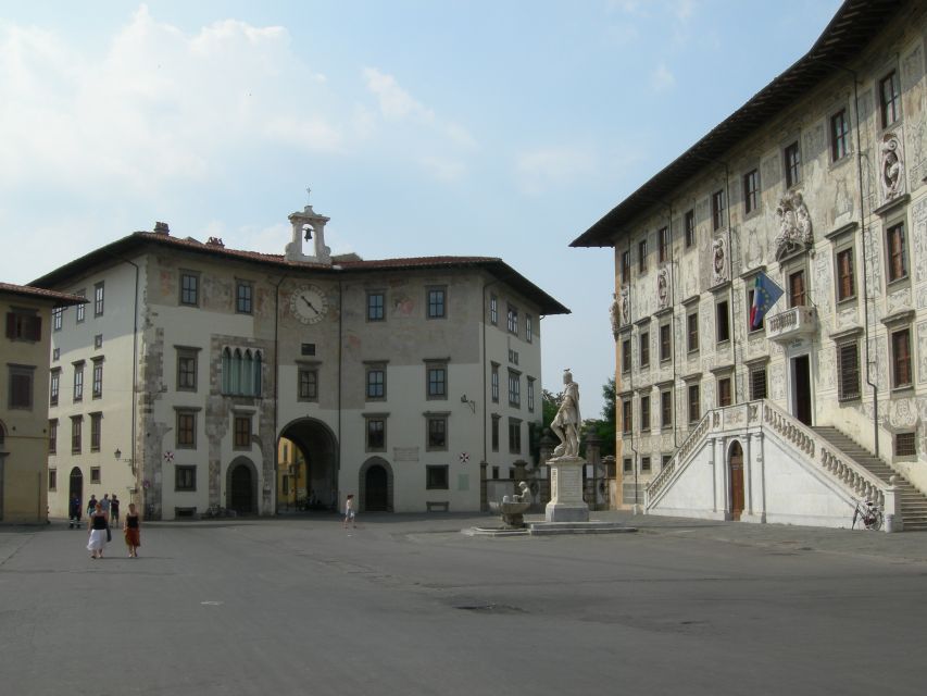 Pisa: Guided Walking Tour with Optional Leaning Tower Ticket - Tower rules for children and families