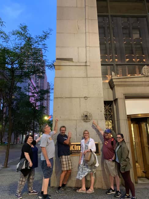 Pittsburgh: Evening Ghost & History Downtown Walking Tour - Guides make or break the evening