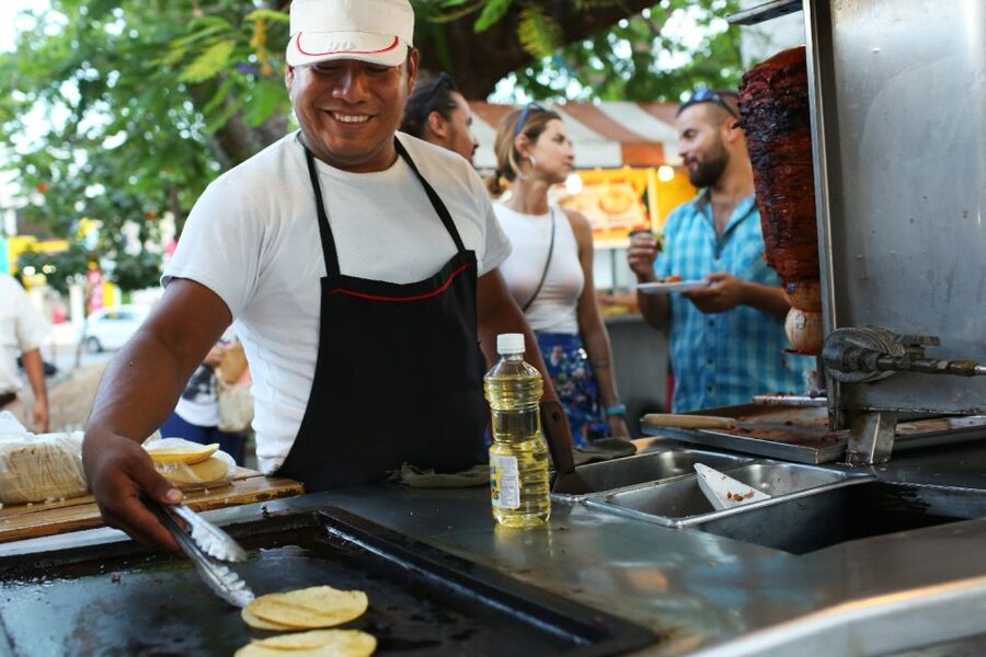 Playa del Carmen: 3-Hour Local Food Walking Tour - Small groups, varied guides, and tour timing