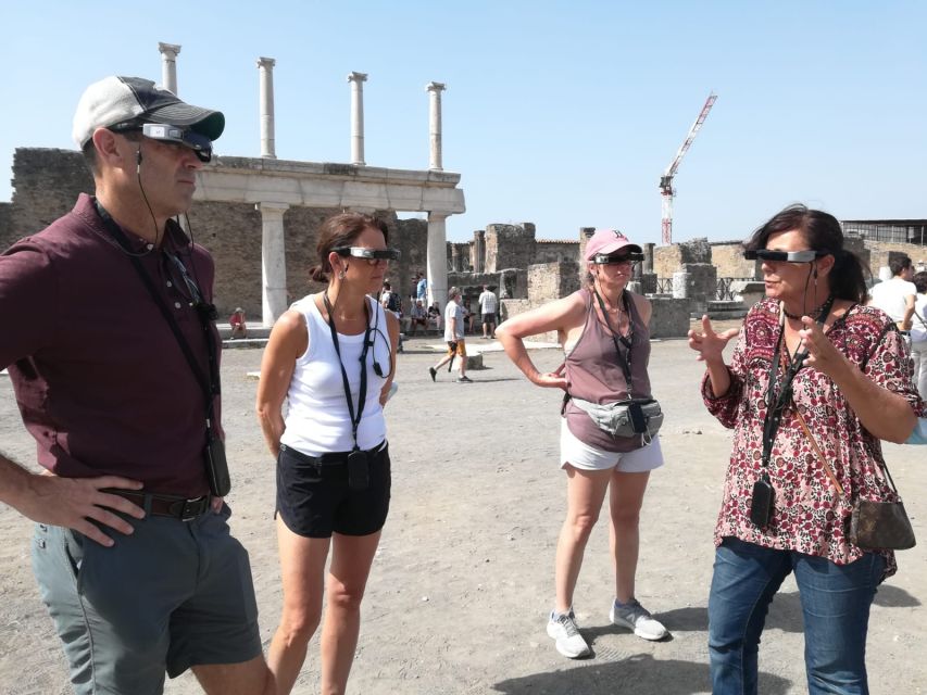 Pompeii: 3D Walking Tour with Entry Ticket - What the glasses are like in practical use