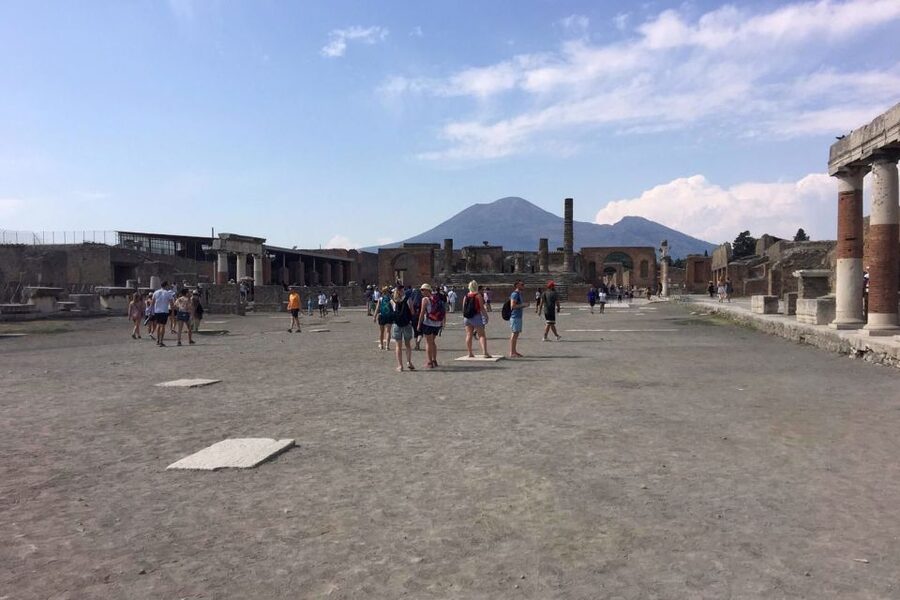 Pompeii: Guided Walking Tour with Entrance Ticket - Entering Pompeii without buying a separate ticket