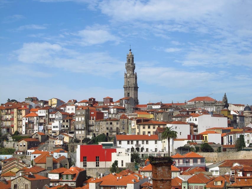 Porto: City Center Walking Tour - Porto Cathedral and the first big view