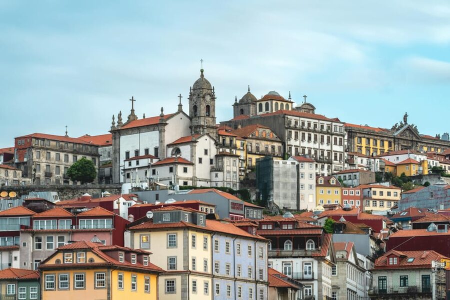 Porto: City Center Walking Tour - St Francis Church and its dramatic interior