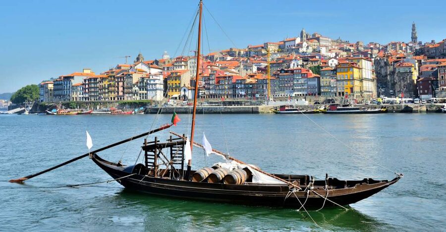 Porto: Historic City Center Walking Tour - Why three hours is a smart introduction to Porto
