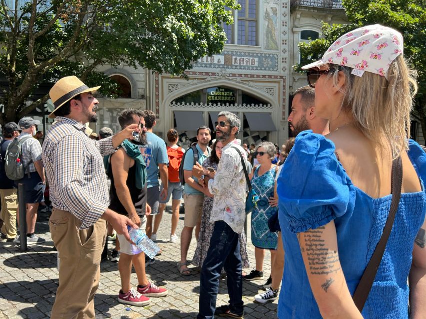 PORTO: Historical Walking Tour - The Port tasting and optional Virtudes picnic