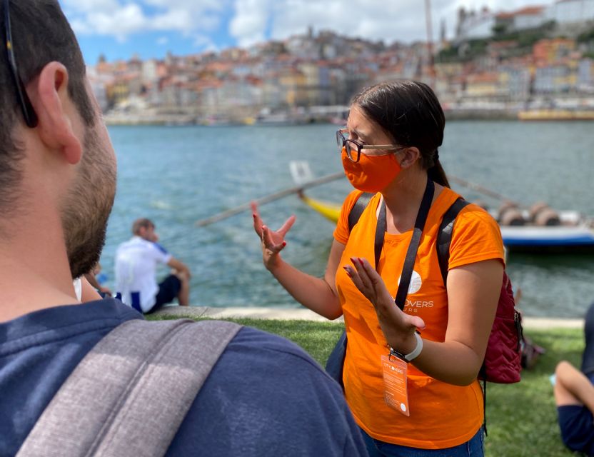 Porto: Wine Tasting with Tapas Walking Tour - Starting beside the Douro River