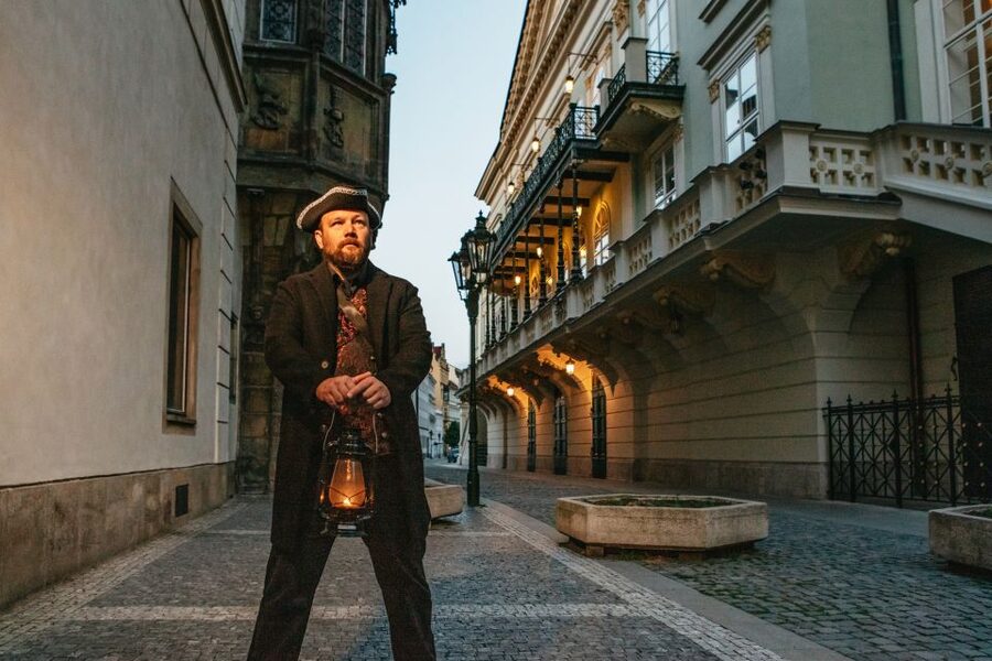 Prague: Ghosts and Legends Nighttime Guided Walking Tour - Finishing at the Old Jewish Cemetery