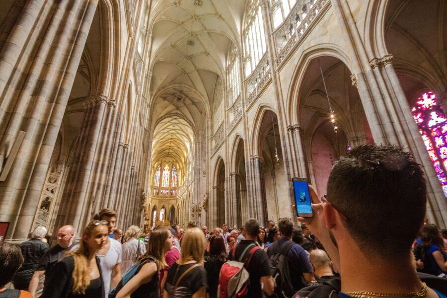 Prague: Guided Bus & Walking Tour with River Cruise & Lunch - Walking, weather, and the practical details
