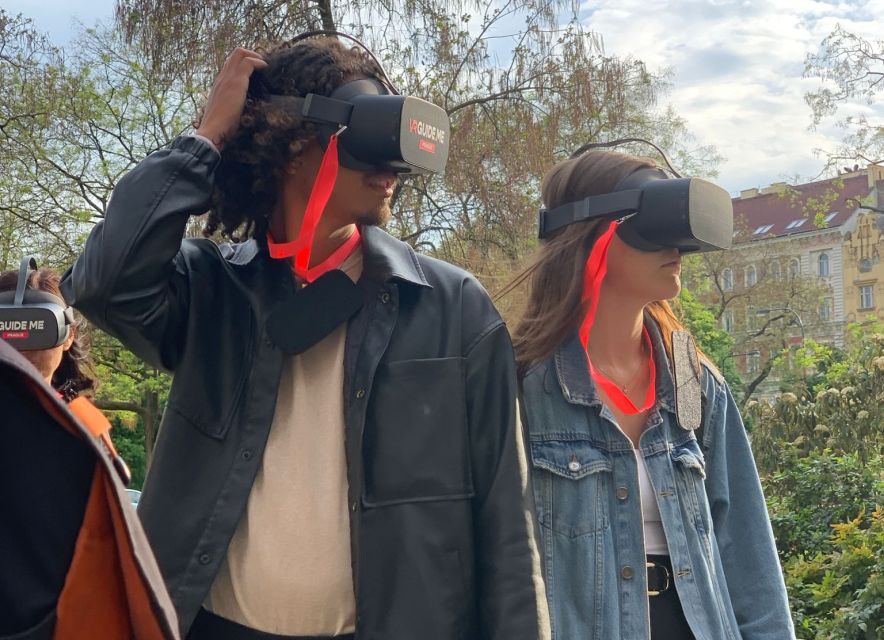Prague: Immersive History Walking Tour and VR - Wenceslas Square and the National Museum
