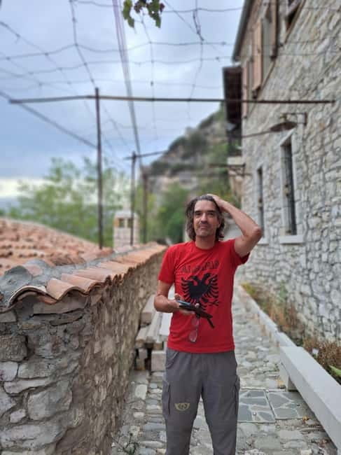 Premium Walking Tour of Berat with Expert Guides - Walking through Ottoman-era streets