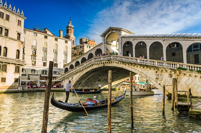 Private 3 hrs Venice Tour: St Mark's, Walking tour & Boat tour - A Fast Introduction to Venice, With One Expensive Catch