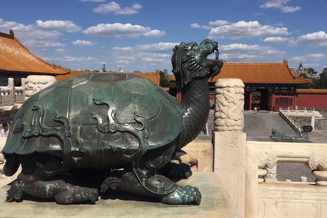 Private Beijing Walking Tour of the Forbidden City with 7 Options - Why a private tour helps at the Forbidden City