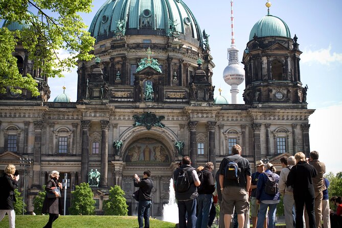 Private Berlin: Iconic Sights and Hidden Gems Walking Tour - A private start at your Berlin hotel