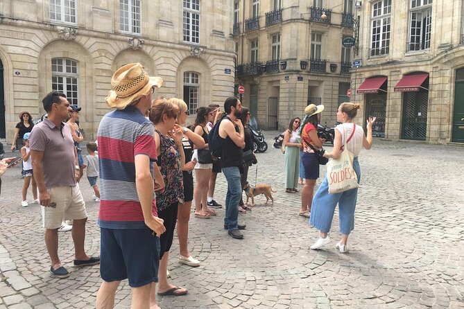 Private - Best of Bordeaux Walking Tour + Glass of Bordeaux Wine - Notre-Dame de Bordeaux and a quieter church stop