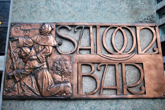 Private Group: Historical Pub Walking Tour of London - The stories between the pubs