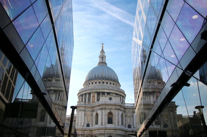 Private Group: Historical Pub Walking Tour of London - Black Friar, art nouveau with a pint