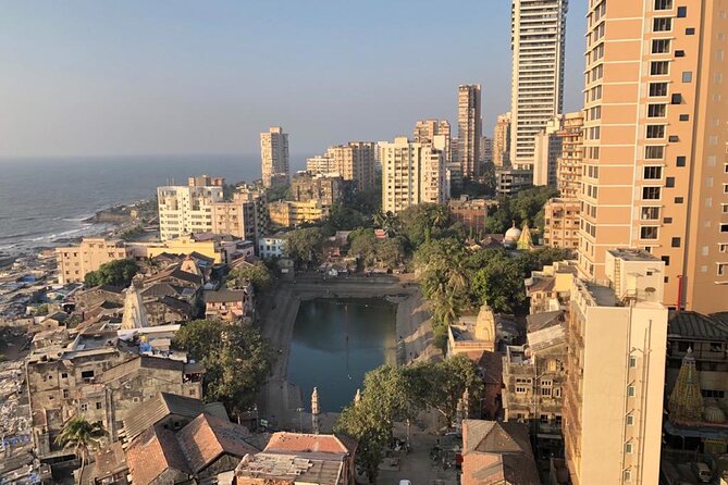 Private Guided Spiritual Walk in Banganga Hindu Temples - Why Banganga Tank feels different from a standard temple visit