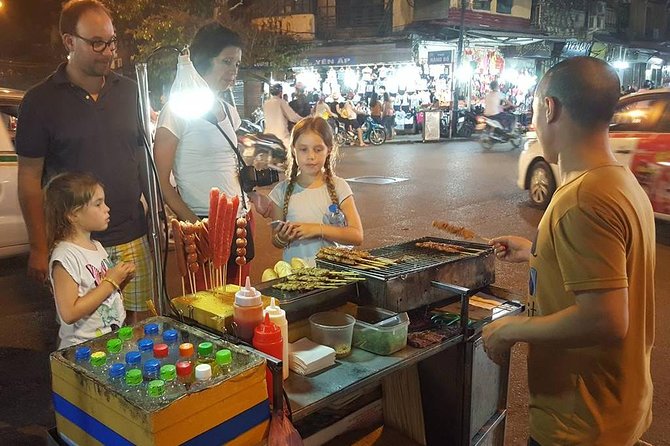 Private Hanoi Street Food Walking Tour With Real Foodie - A guide makes the difference
