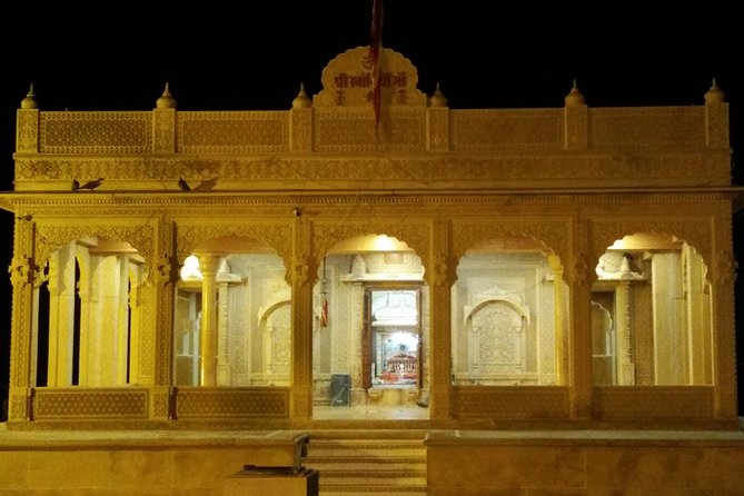 Private Heritage Walking Tour in Jaisalmer Fort and Old Bazaar - Nathmal Ji Ki Haveli and its twin-brother design