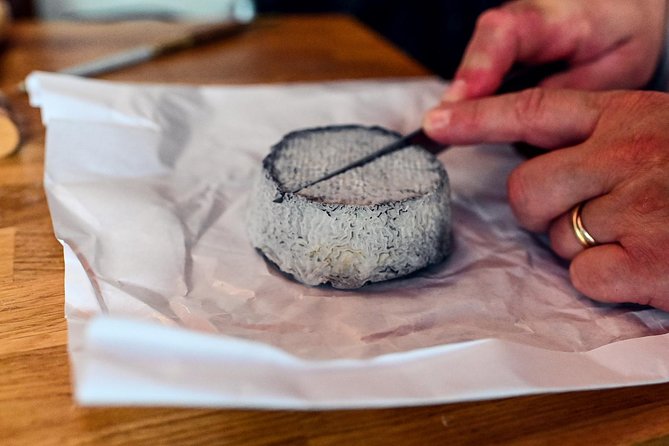 Private Montmartre Food Tour with Wine, Cheese & Pastries - The 18th arrondissement beyond the basilica