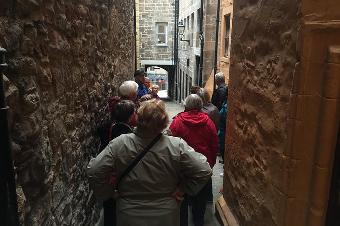 Private Old Edinburgh Tour - Walk in the footsteps of Royals and Rogues! - Candlemaker Row and the Grassmarket’s darker past