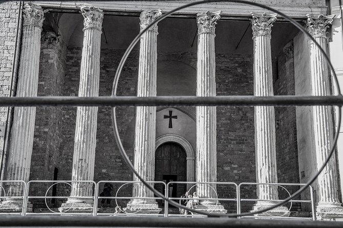 Private St. Francis Basilica of Assisi and City Walking Tour - Entering the Basilica of St. Francis