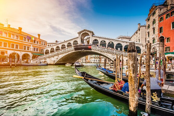 Private Venice 2 hrs Tour: Boat & Walking Tour with food tasting - Pastry and coffee or cicchetti with wine