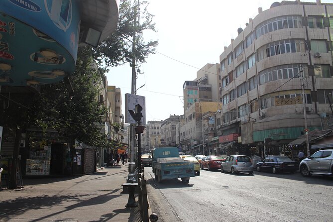 Private Walking Tour in Amman With Local - Kunafa at Habibah Sweets