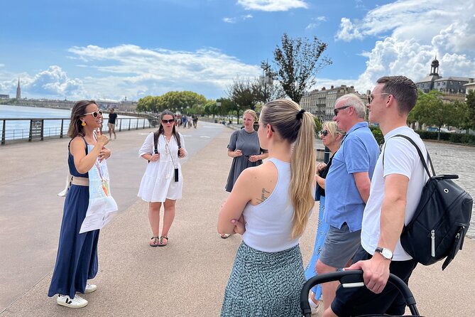 Professional - Bordeaux Wine and Cheese Tasting with a walking tour - Pont de Pierre and the connection between wine and power