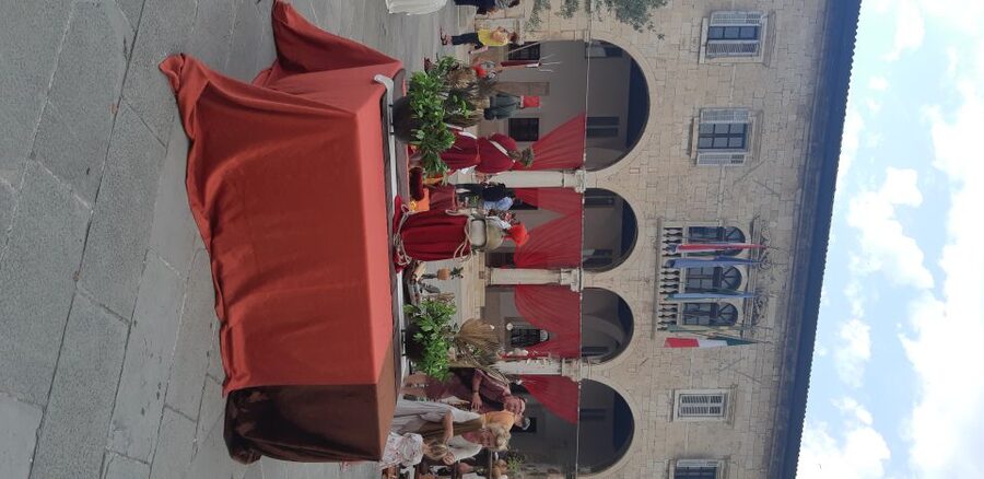 Pula: Historic Walking Tour with Local Guide & City Views - Key things to know before you book