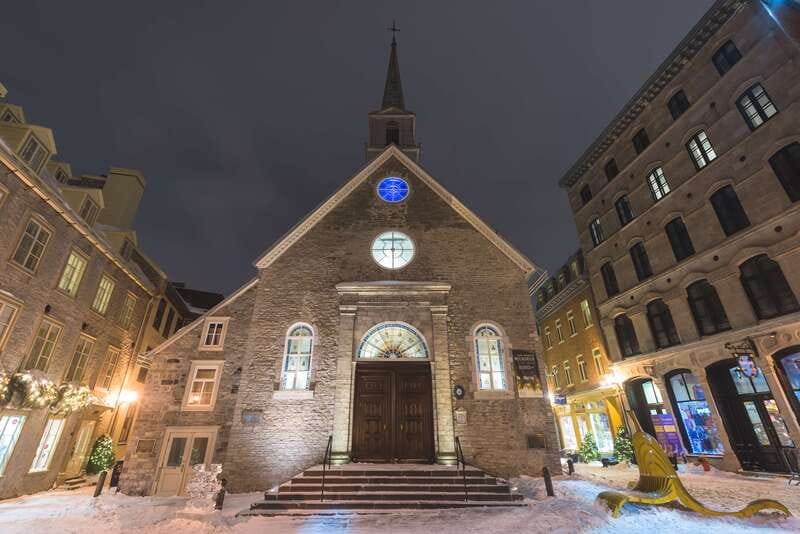 Quebec City: Christmas Magic Walking Tour in Old Quebec - Meeting your guide on Sainte-Anne Street
