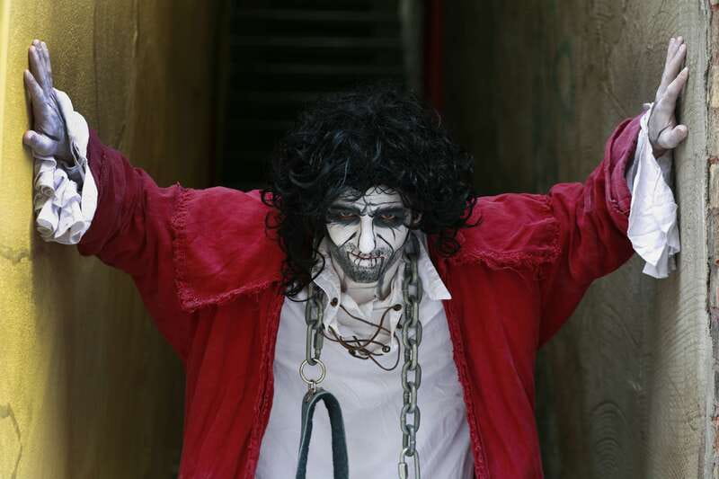 Quebec: Crimes of New France Animated Walking Tour - Crime stories in the streets of Old Quebec