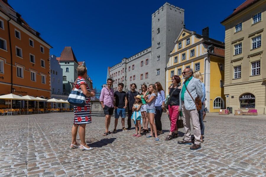 Regensburg: Guided City Walking Tour of the Old Town - Starting at Rathausplatz in the heart of Regensburg