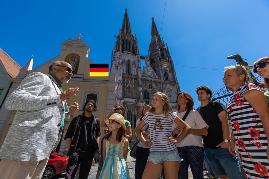 Regensburg: Guided City Walking Tour of the Old Town - Roman Regensburg at the Porta Praetoria