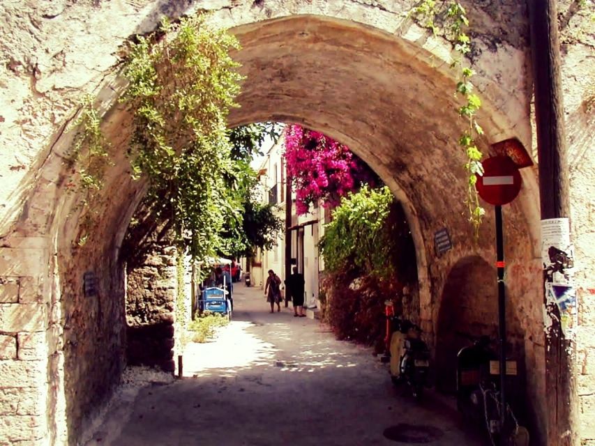 Rethymno: Old Town Walking Tour with Meal - The phyllo atelier and a 63-year craft