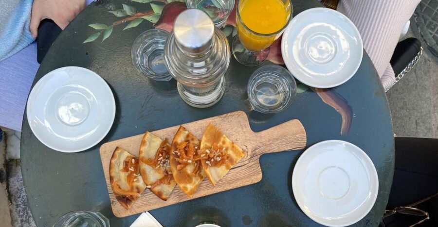 Rethymno: Old Town Walking Tour with Meal - Starting at Gerakari 4 with a Cretan breakfast